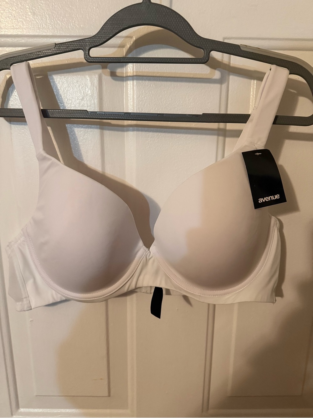 Avenue White Seamless T-Shirt Bra with Wide Straps
